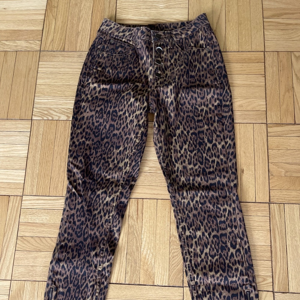 GUESS Originals Leopard-Print Button-Fly Jeans.